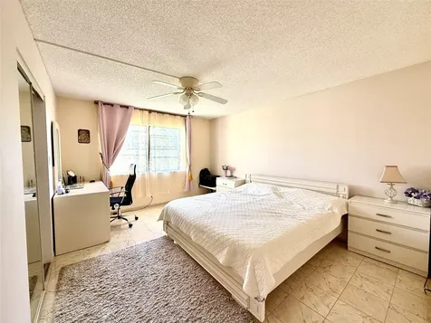 9440 SW 8th Street Boca Raton FL 33428