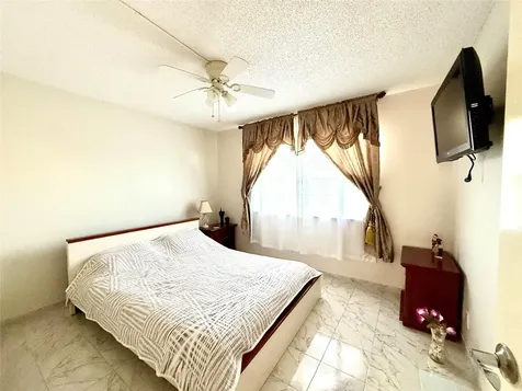 9440 SW 8th Street Boca Raton FL 33428
