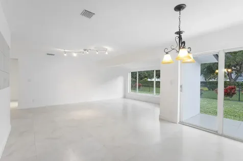 2940 NE 18th Street Pompano Beach FL 33062