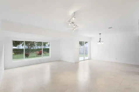 2940 NE 18th Street Pompano Beach FL 33062