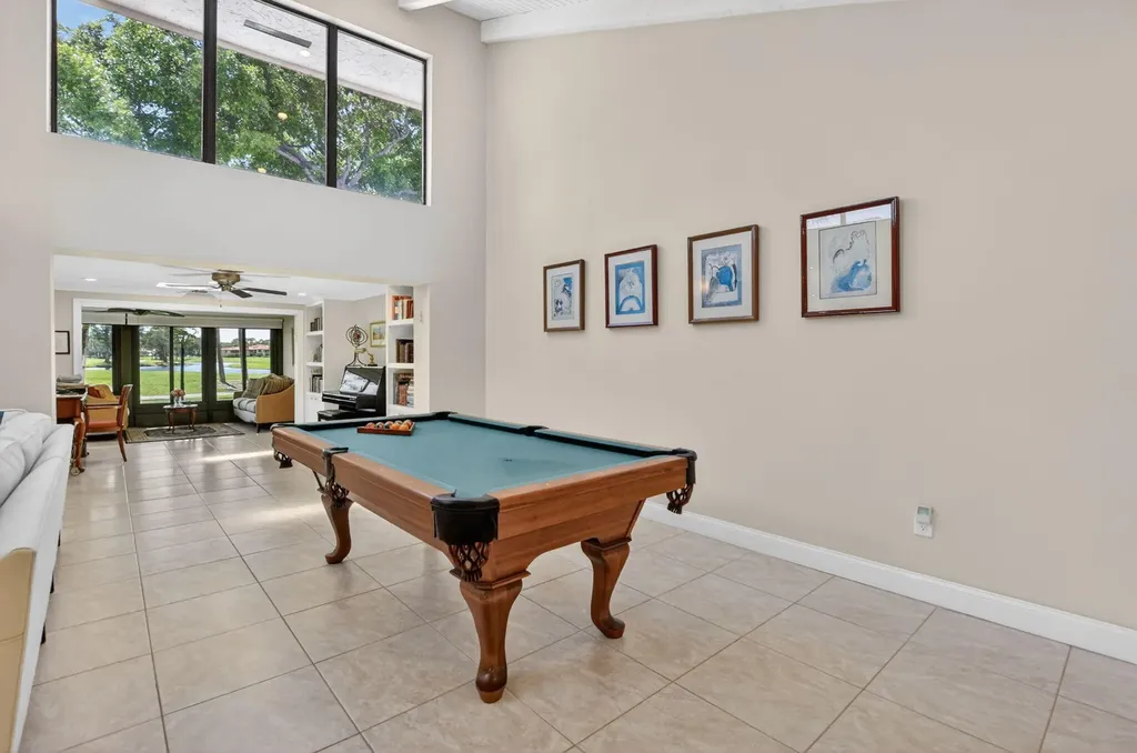 8208 Casa Del Lago Boca Raton FL 33433