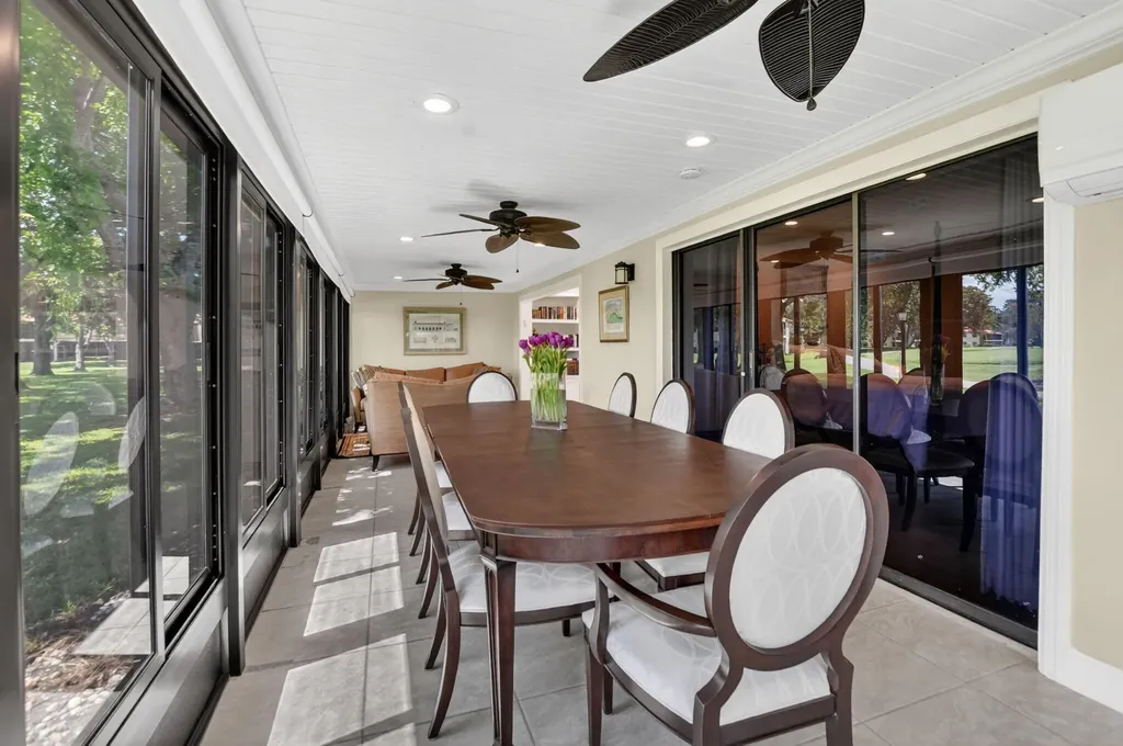 8208 Casa Del Lago Boca Raton FL 33433