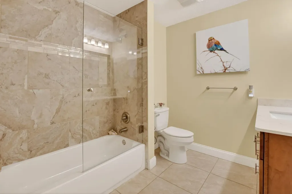 8208 Casa Del Lago Boca Raton FL 33433