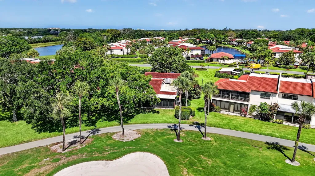 8208 Casa Del Lago Boca Raton FL 33433