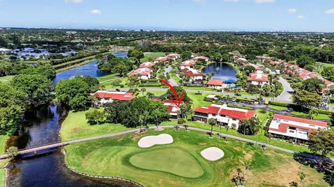 8208 Casa Del Lago Boca Raton FL 33433