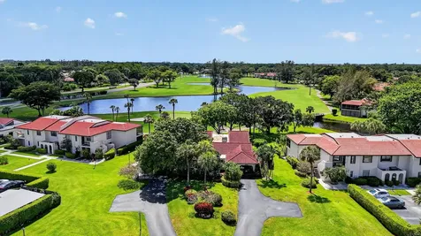 8208 Casa Del Lago Boca Raton FL 33433