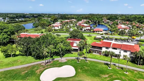 8208 Casa Del Lago Boca Raton FL 33433