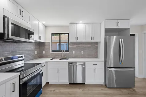 1522 NW 41st Street Miami FL 33142