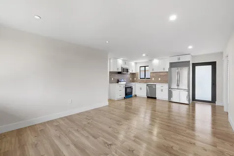 1522 NW 41st Street Miami FL 33142