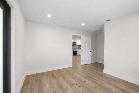 1522 NW 41st Street Miami FL 33142