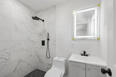 1522 NW 41st Street Miami FL 33142