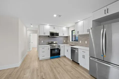 1522 NW 41st Street Miami FL 33142