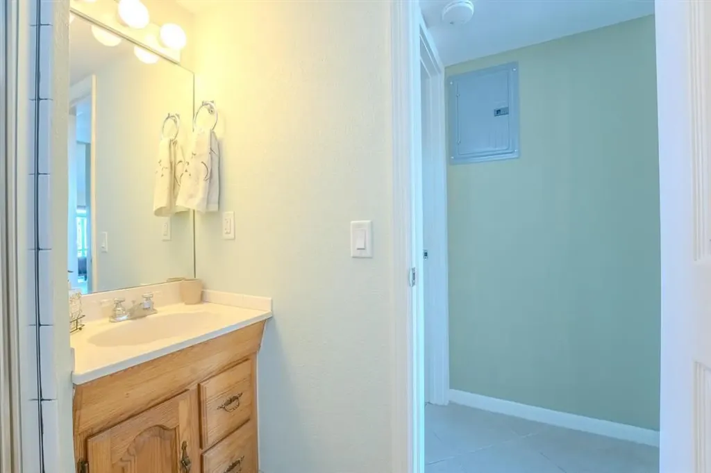 2731 NE 14th Street Pompano Beach FL 33062