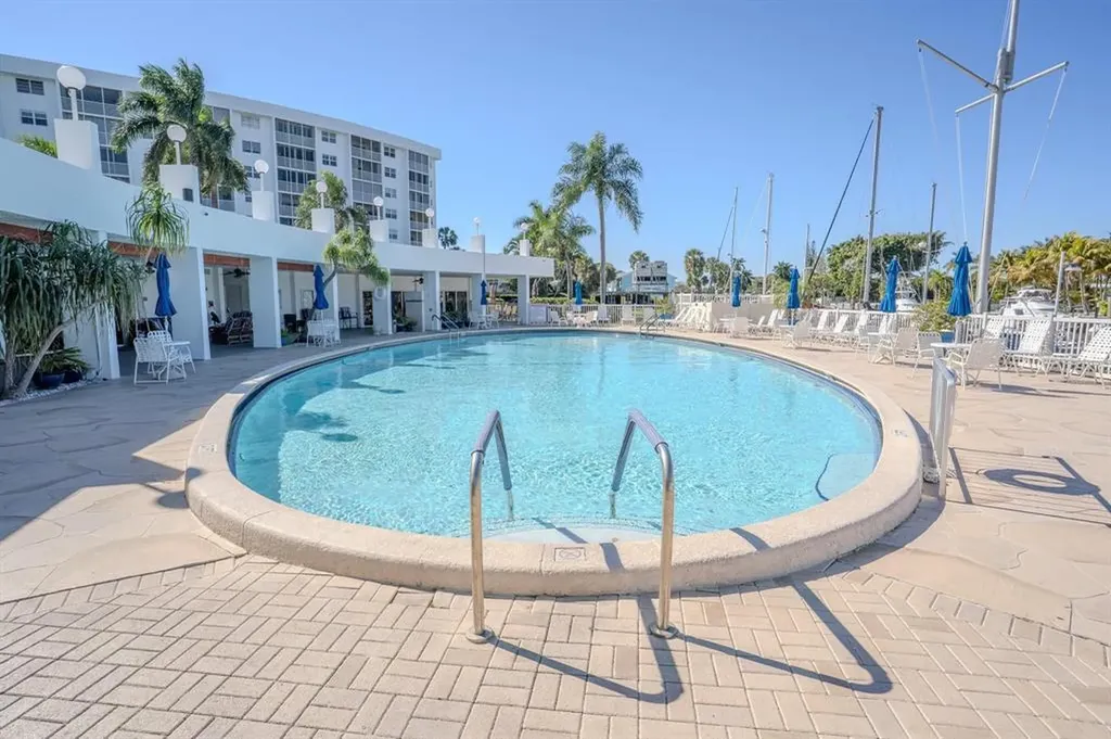 2731 NE 14th Street Pompano Beach FL 33062
