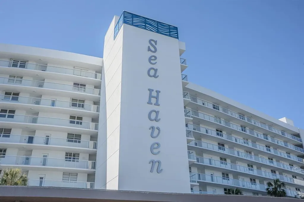 2731 NE 14th Street Pompano Beach FL 33062