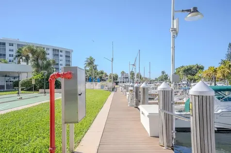 2731 NE 14th Street Pompano Beach FL 33062