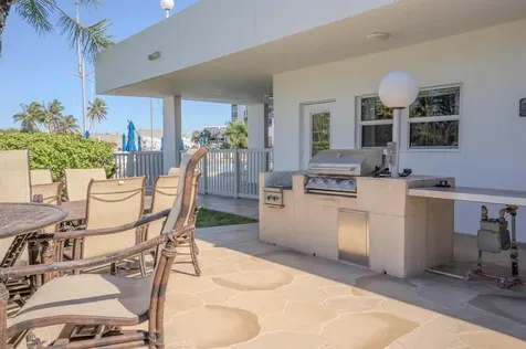 2731 NE 14th Street Pompano Beach FL 33062