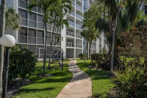 2731 NE 14th Street Pompano Beach FL 33062