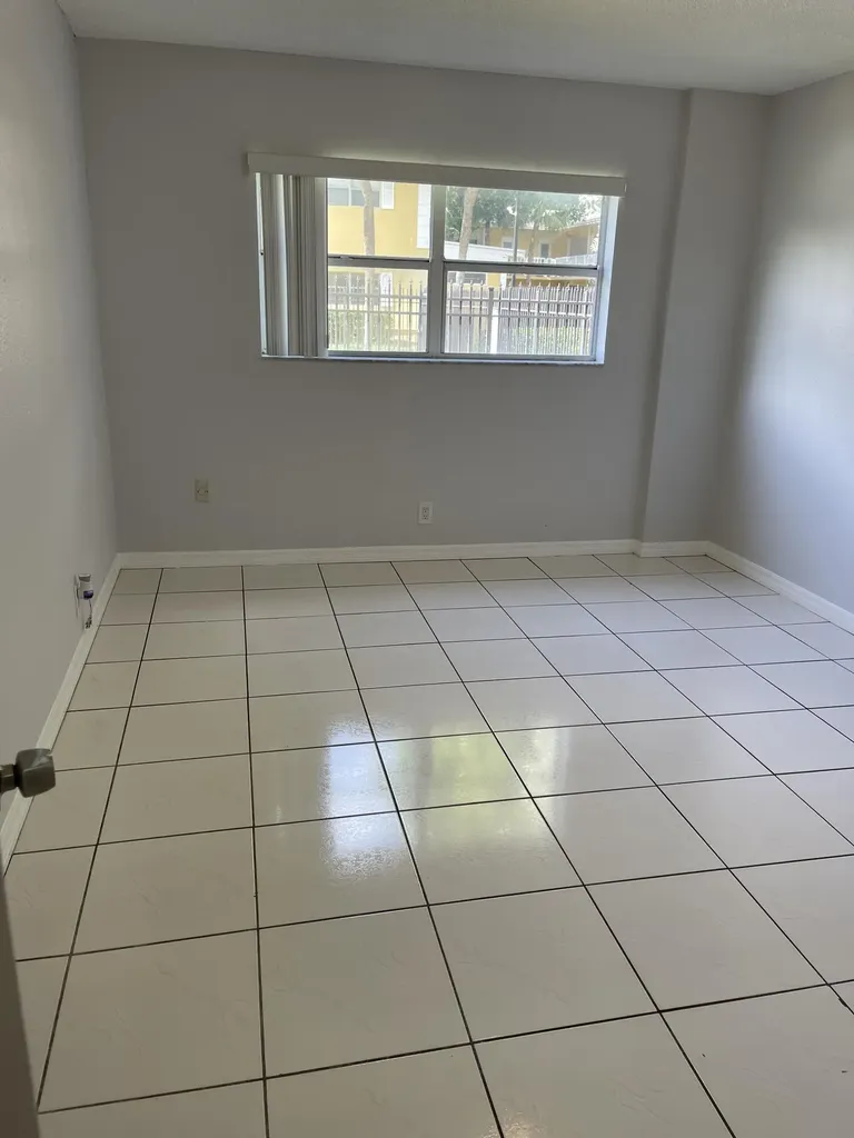 440 SE 2nd Avenue Deerfield Beach FL 33441