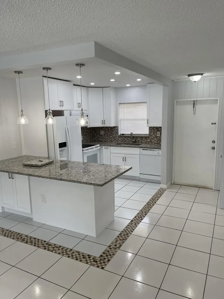440 SE 2nd Avenue Deerfield Beach FL 33441