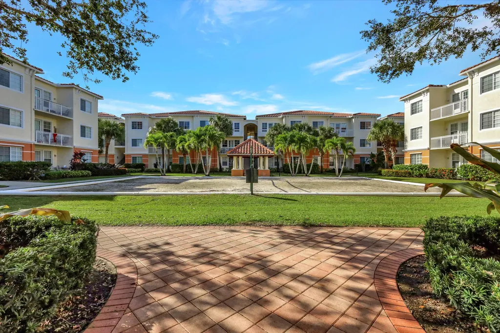 9849 Baywinds Drive West Palm Beach FL 33411