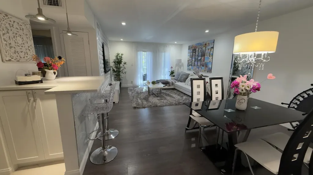 702 SE 2nd Avenue SE Deerfield Beach FL 33441