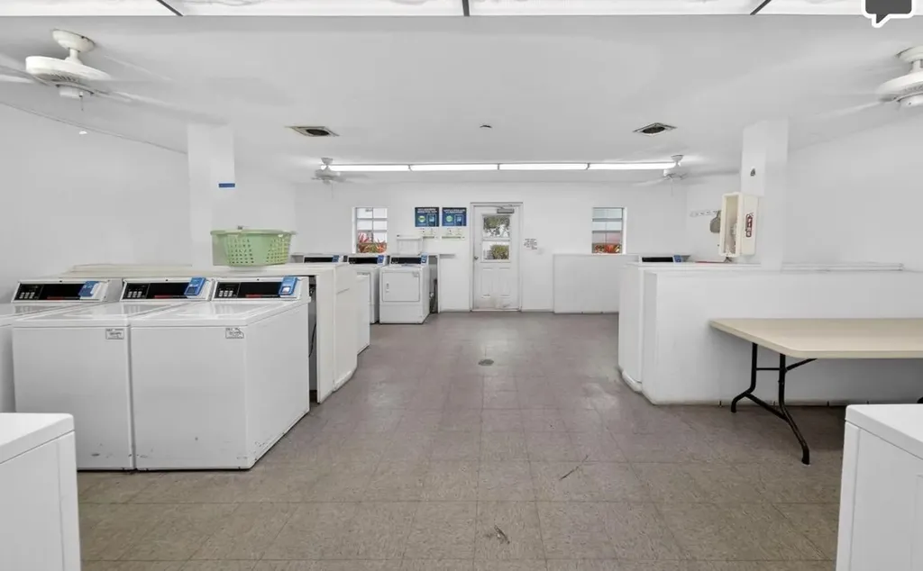702 SE 2nd Avenue SE Deerfield Beach FL 33441
