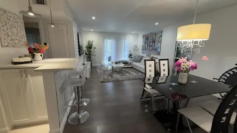 702 SE 2nd Avenue SE Deerfield Beach FL 33441