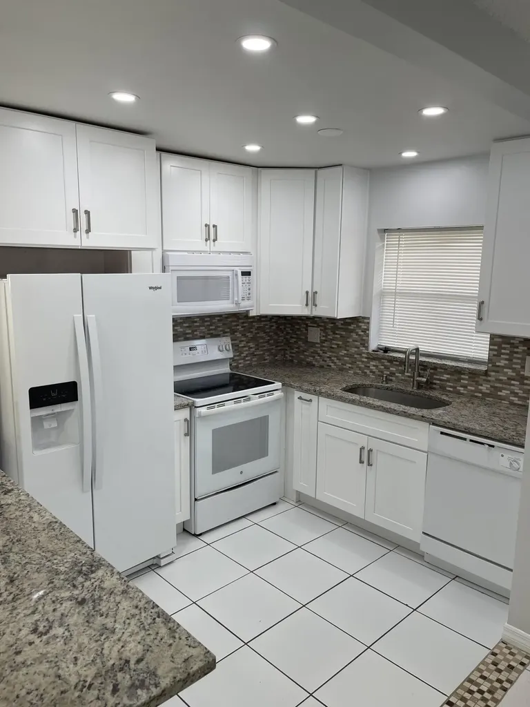 440 SE 2nd Avenue Deerfield Beach FL 33441