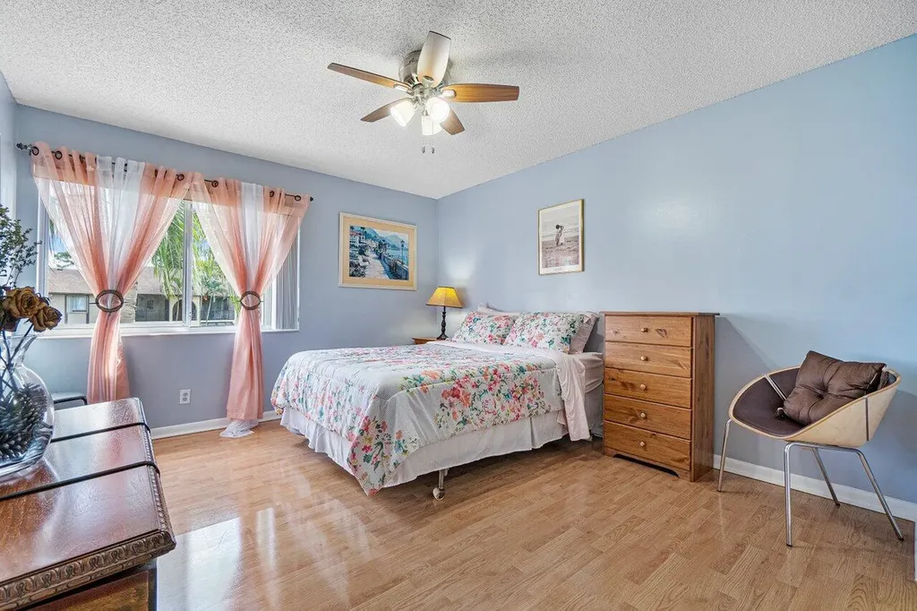 407 Pine Glen Lane Greenacres FL 33463