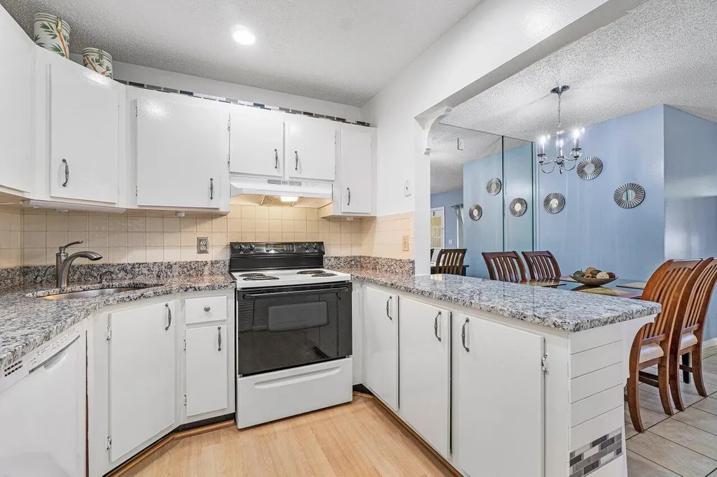 407 Pine Glen Lane Greenacres FL 33463
