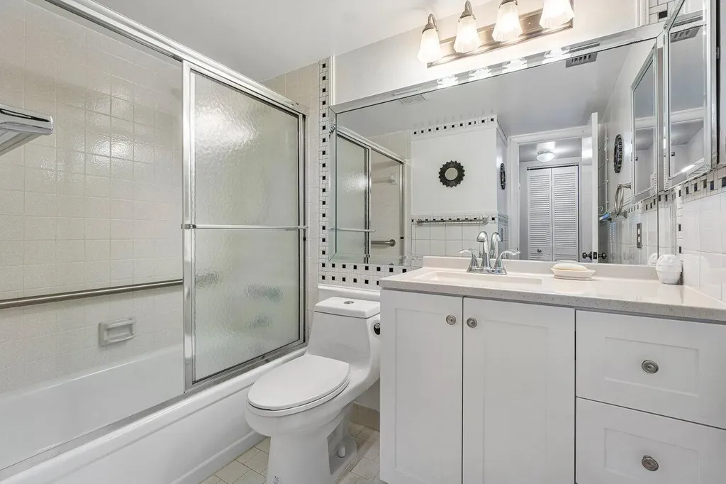 407 Pine Glen Lane Greenacres FL 33463