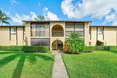 407 Pine Glen Lane Greenacres FL 33463