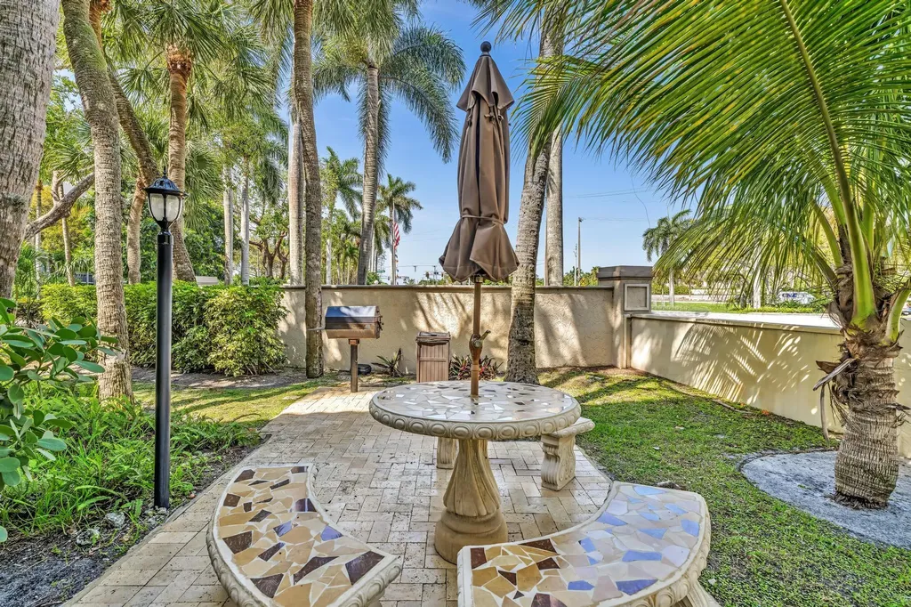 100 Royal Palm Way Boca Raton FL 33432