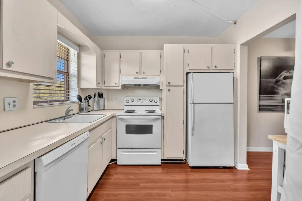 100 Royal Palm Way Boca Raton FL 33432
