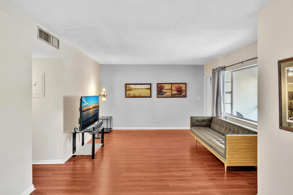 100 Royal Palm Way Boca Raton FL 33432