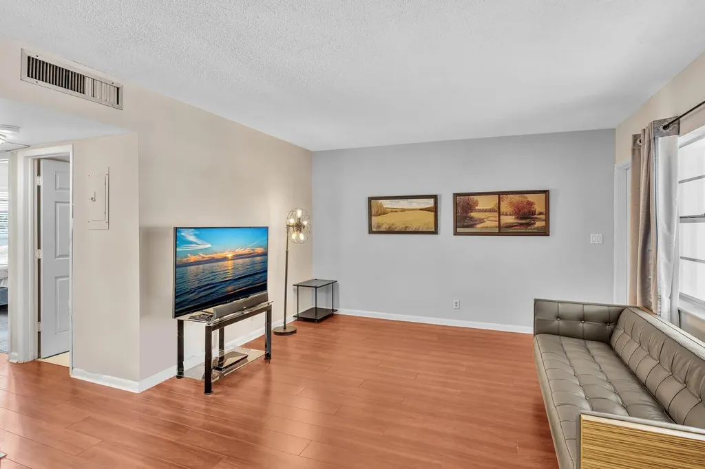 100 Royal Palm Way Boca Raton FL 33432