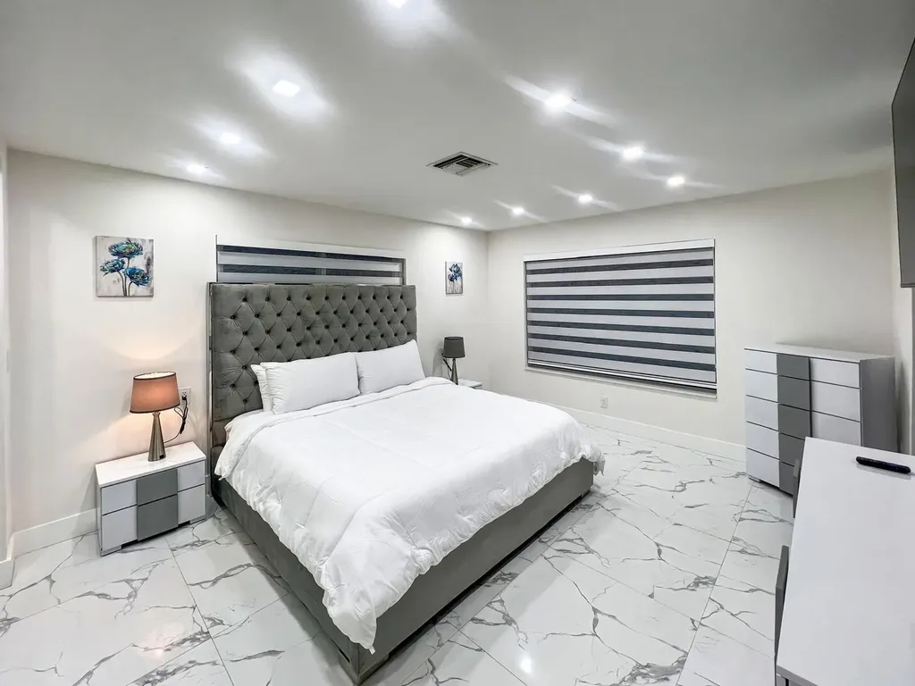 1828 S Meadow Court West Palm Beach FL 33406