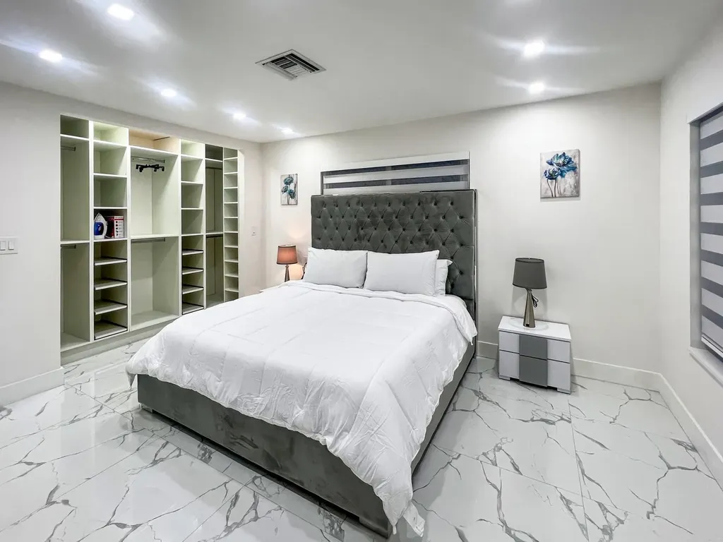 1828 S Meadow Court West Palm Beach FL 33406