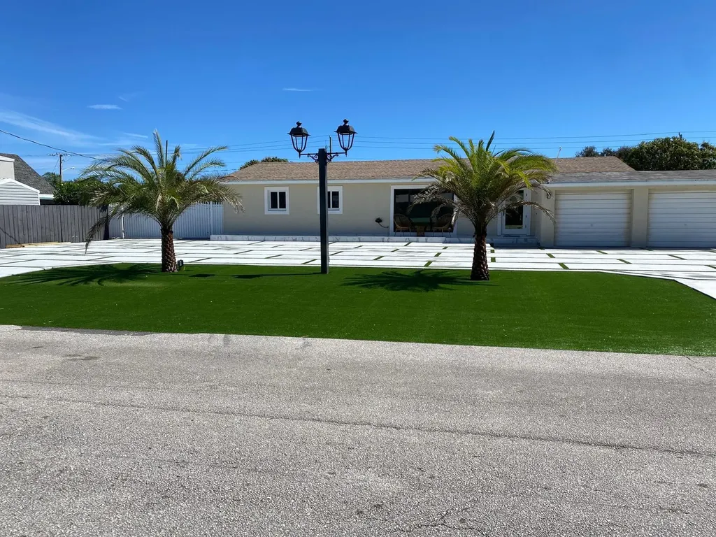 1828 S Meadow Court West Palm Beach FL 33406