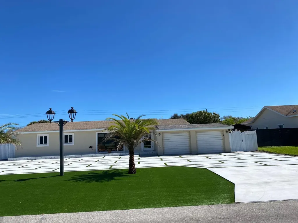 1828 S Meadow Court West Palm Beach FL 33406