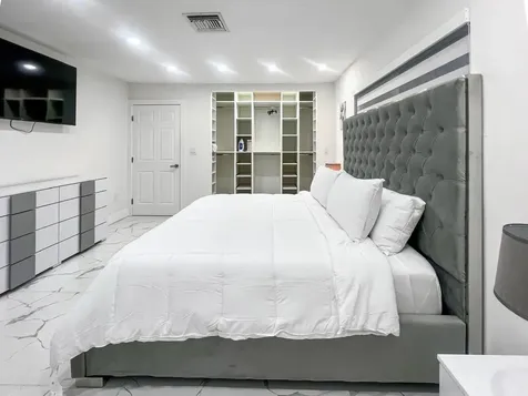 1828 S Meadow Court West Palm Beach FL 33406