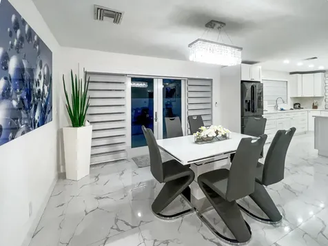 1828 S Meadow Court West Palm Beach FL 33406