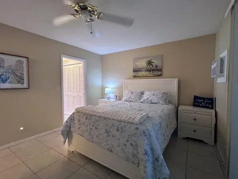 680 W Horizons W Boynton Beach FL 33435
