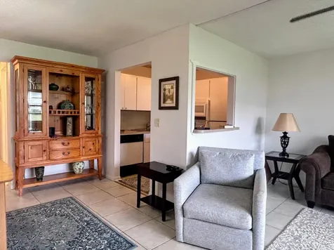 680 W Horizons W Boynton Beach FL 33435