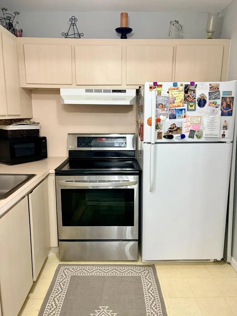 14 Easthampton A West Palm Beach FL 33417