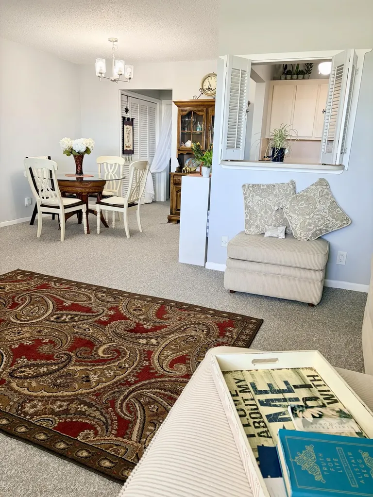 14 Easthampton A West Palm Beach FL 33417