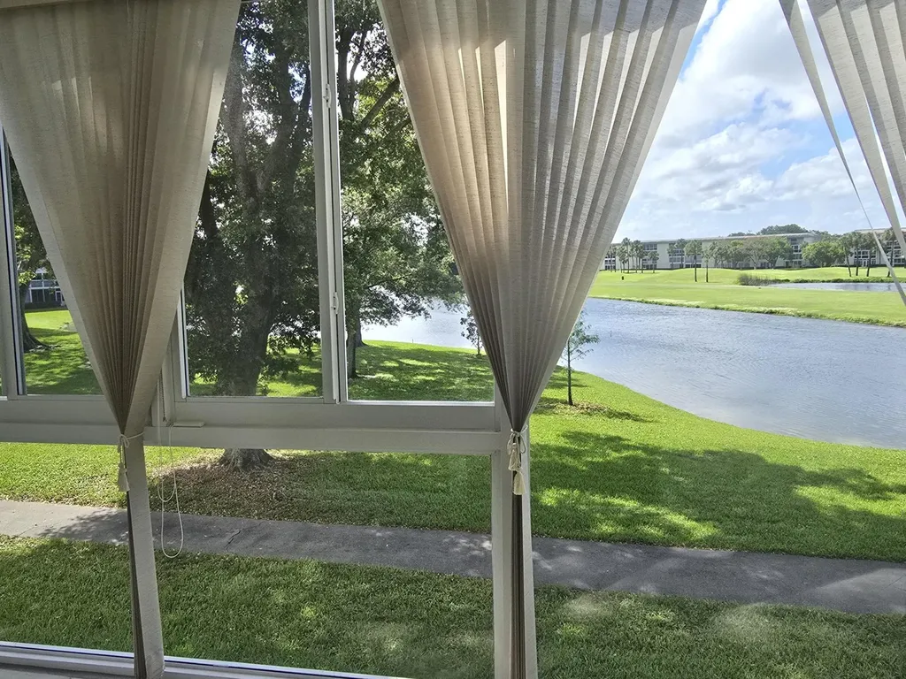 2903 Victoria Circle Coconut Creek FL 33066