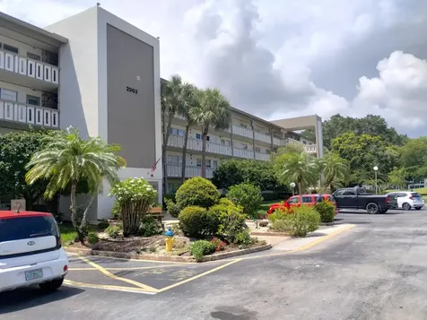 2903 Victoria Circle Coconut Creek FL 33066