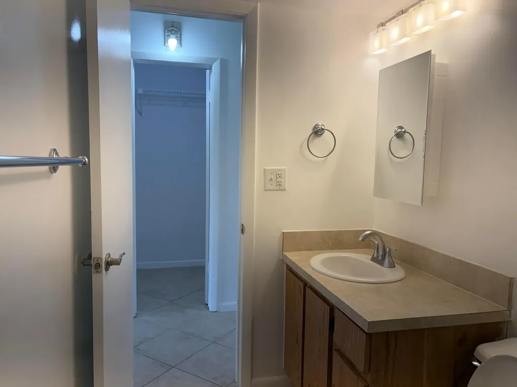 2771 Riverside Drive Coral Springs FL 33065